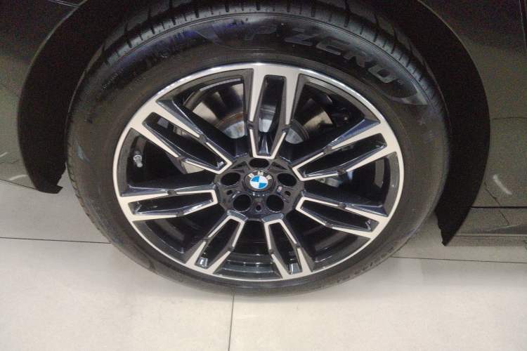 Used BMW 5 Series 2025 530Li Leading Model M Sport Package
