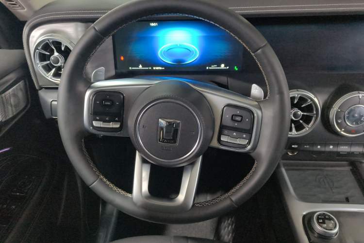 Used Tank 300 2023 City Edition 2.0T—Stylish as Ever
