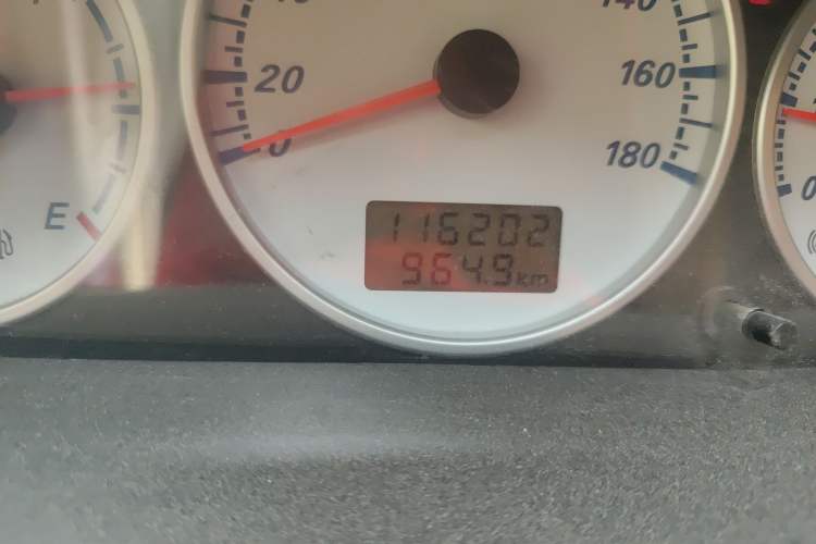 Used King Long Golden Way 2012 2.0L Dual-Purpose Short-Wheelbase 4G21B