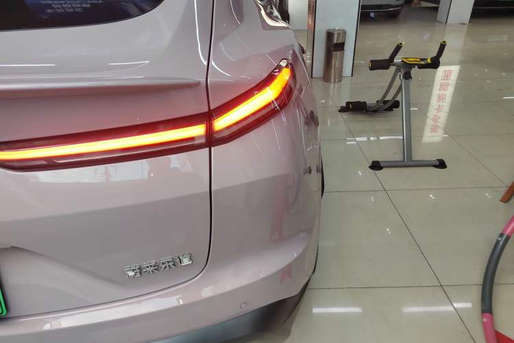 Used ONVO L60 2024 60 kWh Rear-Drive Version
