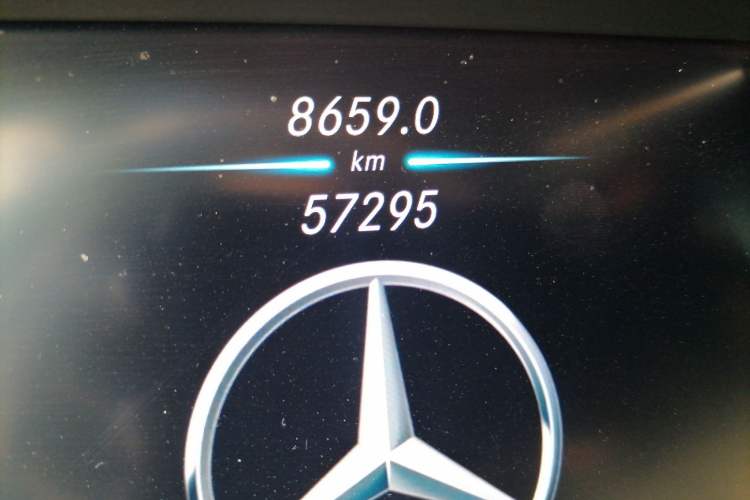 Used Mercedes-Benz GLC 2022 GLC 260 L 4MATIC Luxury Model Odometer Close Up