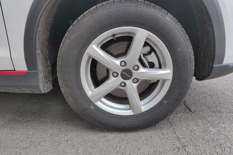 Used Dongfeng Fengon 500 2022 1.5L CVT Enjoyment Version Right Front Wheel Hub