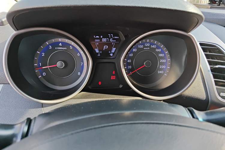 Used Hyundai Elantra (5th Generation / Langdong) 2016 1.6L Automatic Smart Version Instrument Cluster