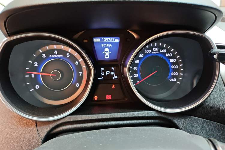 Used Hyundai Elantra (5th Generation / Langdong) 2016 1.6L Automatic Prestige Model Instrument Cluster