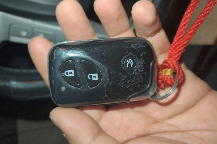 Used BYD S6 2013 Jingyue Edition 2.4L Automatic Luxury Model 5 Seats
