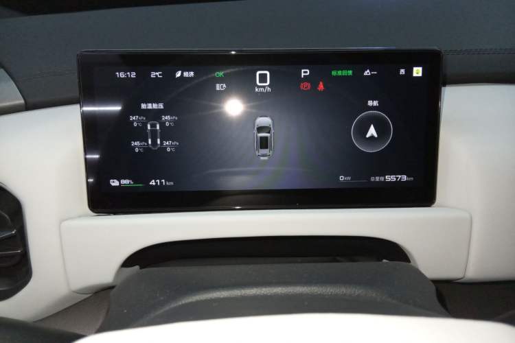 Used Formula Leopard Titanium 3 2025 501KM All-Wheel Drive Intelligent Driving Ultra Version
