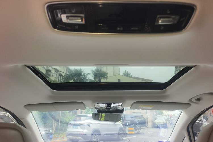Used Roewe iMAX8 2023 400TGI Comfort Edition Headliner