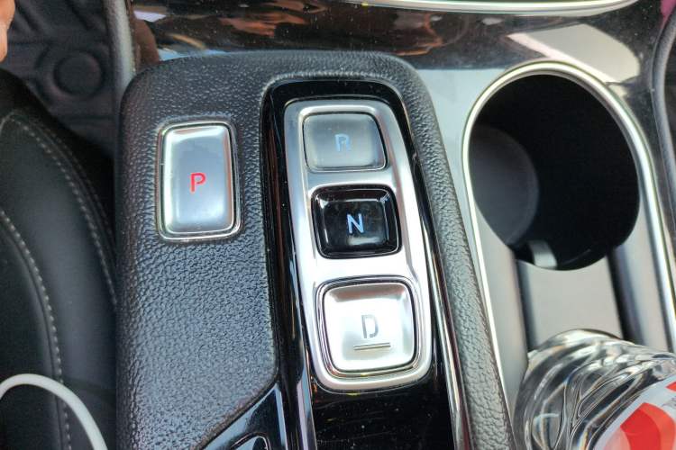 Used Hyundai Santa Fe 2019 380 TGDi DLX Automatic Two-Wheel Drive Prestige Plus Version China VI Standard
