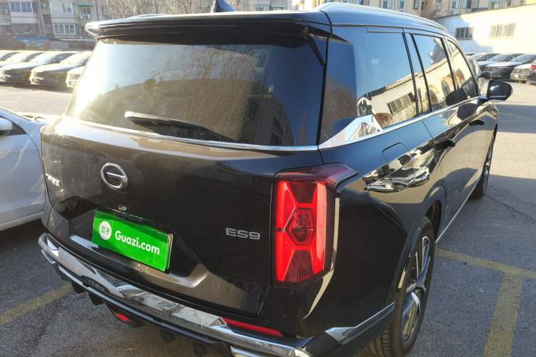 Used GAC Trumpchi ES9 2024 PHEV with 143 km Max