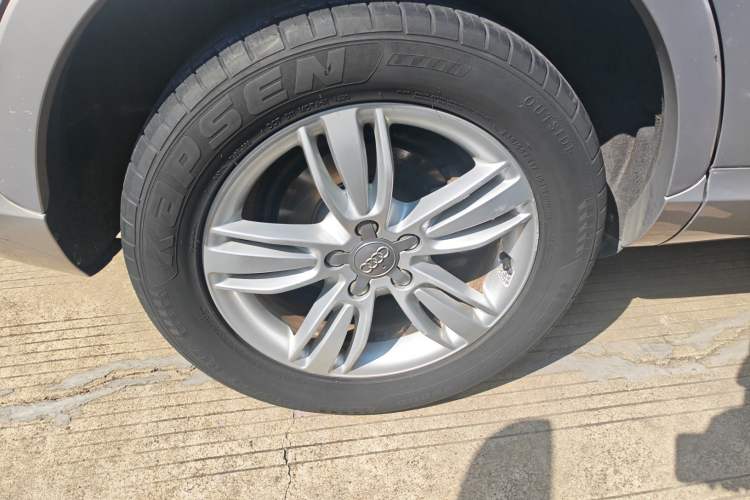 Used Audi Q3 2015 30 TFSI Comfort Model