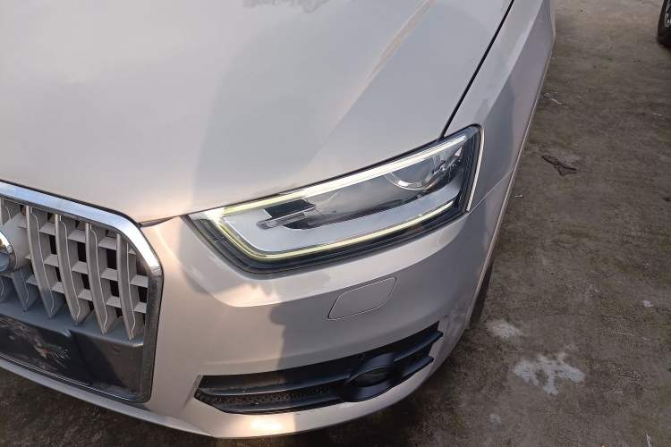 Used Audi Q3 2015 35 TFSI Comfort Model Left Front Headlight