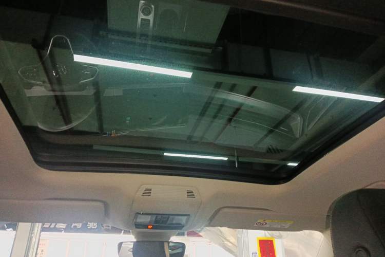 Used Volkswagen Tavendor 2024 380TSI All-Wheel Drive R-Line Cruise Edition