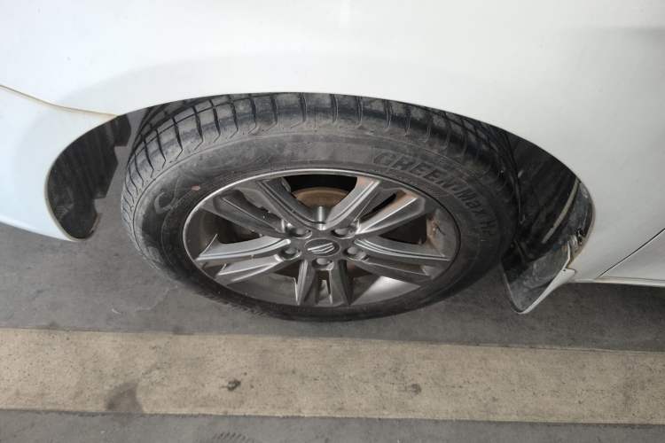 Used Geely Auto Emgrand 2017 Sedan Million Edition 1.5L Manual - Upward Version