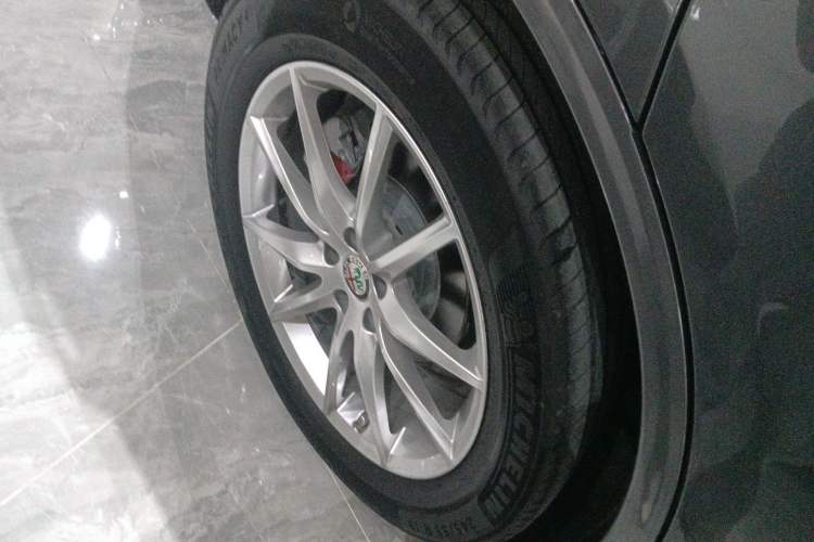 Used Alfa Romeo Stelvio 2017 2.0T 200HP Luxury Edition