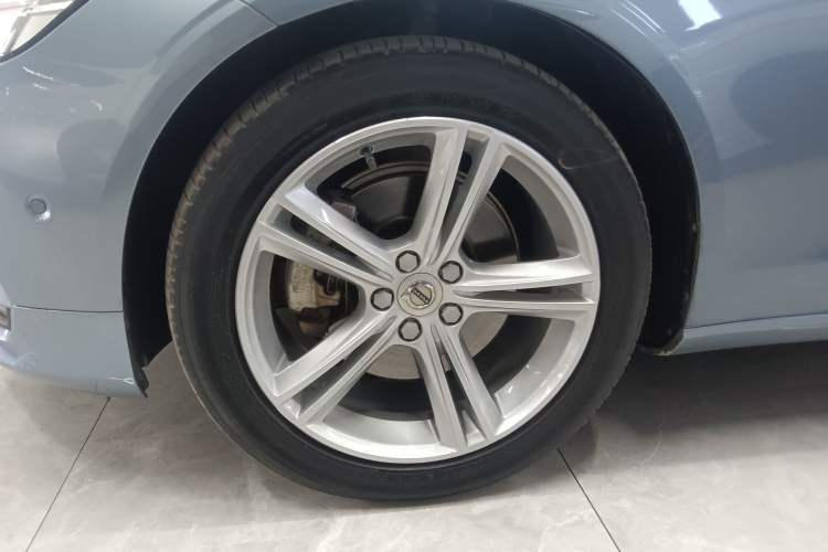 Used Volvo S90 2018 T4 Zhiyuan Edition
