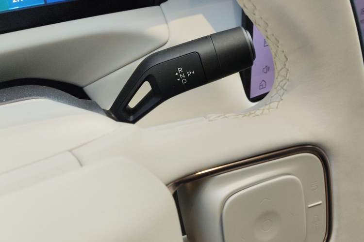 Used Lynk & Co 900 2025 2.0T Exploration Edition