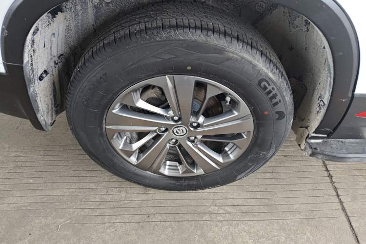 Used CHANGAN CS75 2021 Honor Million Edition 280T DCT Luxury Model Right Rear Wheel Hub