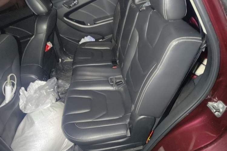 Used Dongfeng Fengon 580 2016 1.5T CVT Luxury Model Left Rear Seat