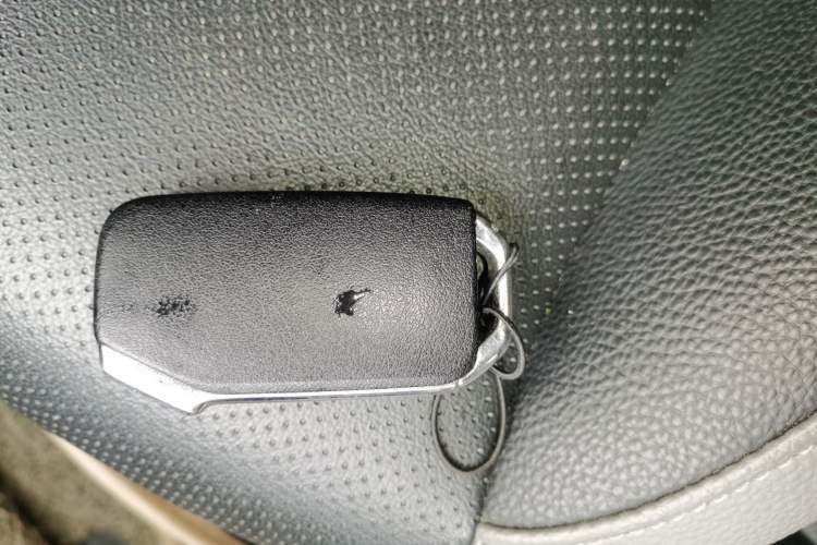 Used Kia kx1 Stonic 2021 1.4L CVT Sunroof Model