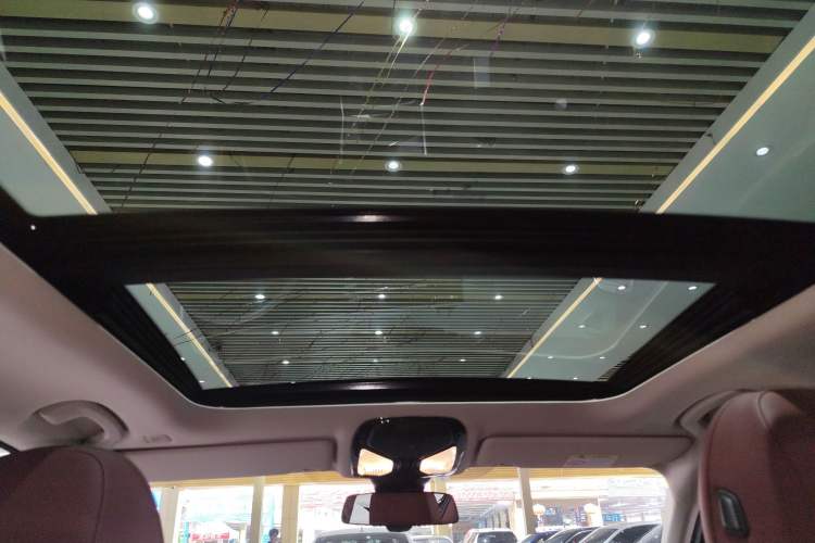Used BMW i3 2025 eDrive 35 L Headliner
