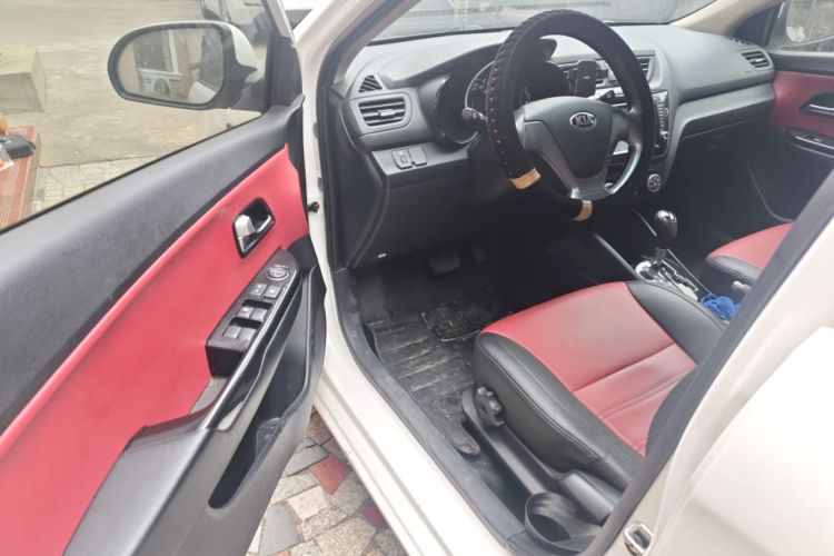 Used Kia K2 2015 Hatchback 1.4L AT GLS Cool Edition