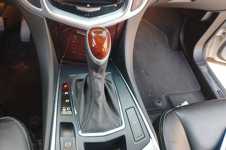 Used Cadillac SRX 2013 3.0L Elite Model Gear Lever