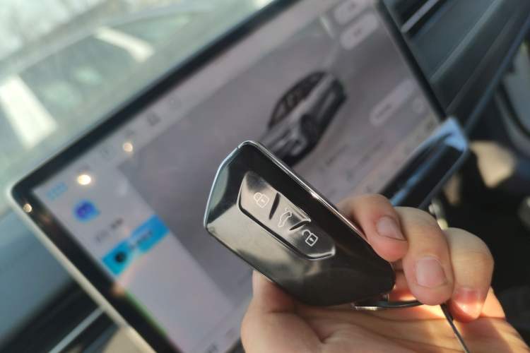 Used Volkswagen ID.7 VIZZION 2024 PRO Model Vehicle Key