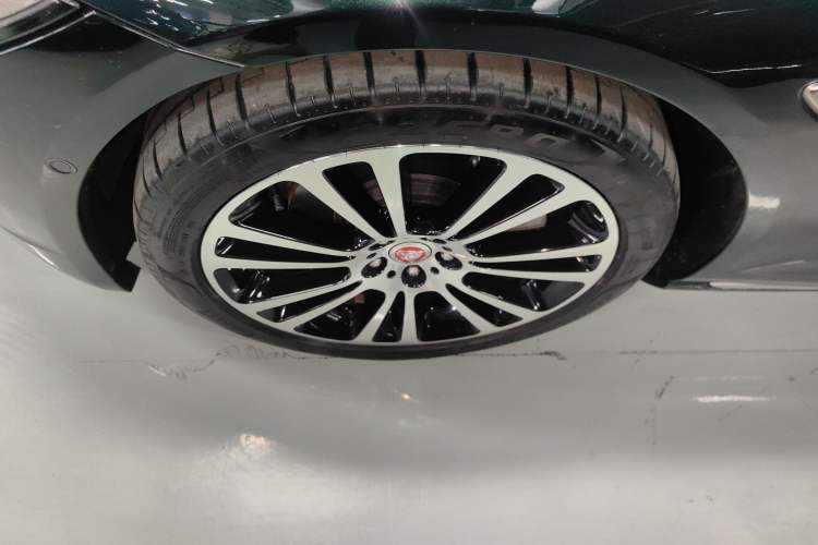 Used Jaguar XFL 2024 2.0T P250 Two-Wheel Drive Prestige Luxury Edition
