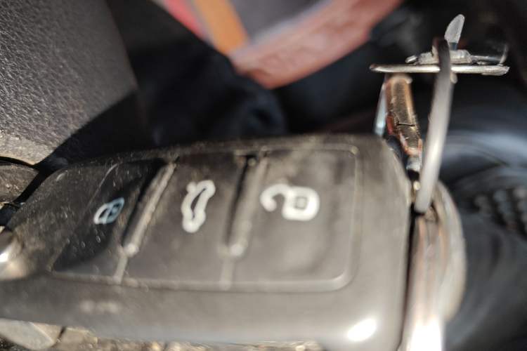 Used Volkswagen Passat 2013 1.8TSI DSG Prestige Edition Vehicle Key