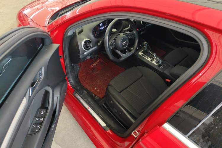 Used Audi A3 2017 Limousine 35 TFSI Sport Edition
