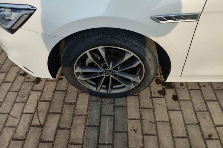 Used BYD Qin Pro 2019 Super Edition 1.5TI Automatic Smart Connect Brilliance Model China VI Standard