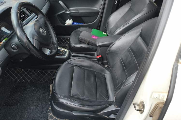 Used Volkswagen Gran Lavida 2013 1.4 TSI Automatic Comfort Model
