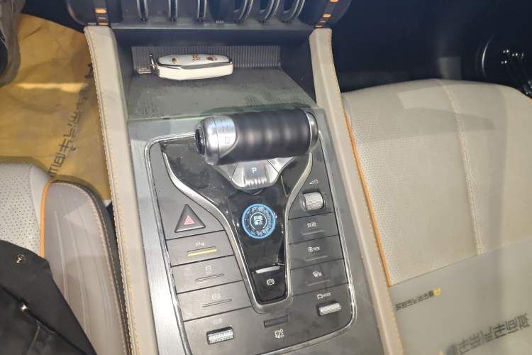 Used BYD Yuan PLUS 2024 Honor Edition 430KM Beyond Model Gear Lever