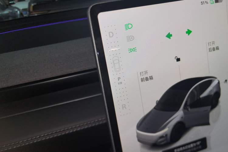 Used Tesla Model Y 2025 Rear-Wheel-Drive Version