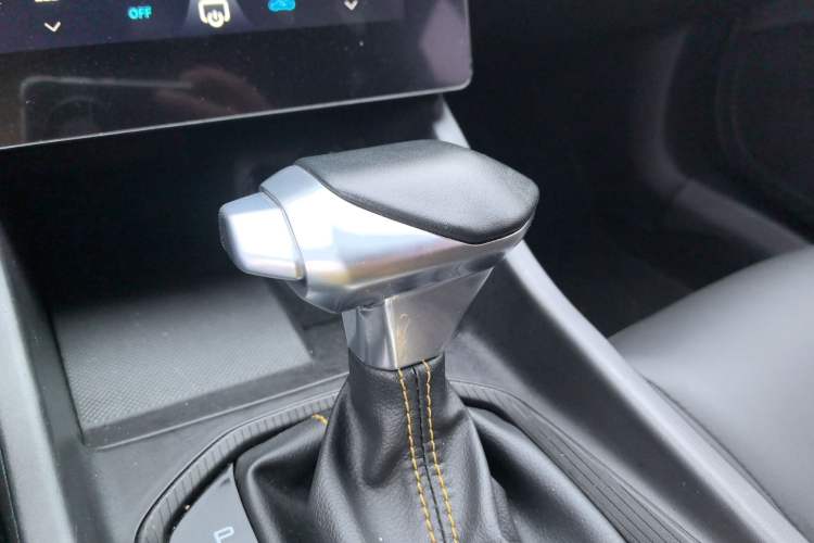 Used Dongfeng Aeolus Yixuan 2023 Mach Edition 1.5T Automatic Pursuit Rider Version
