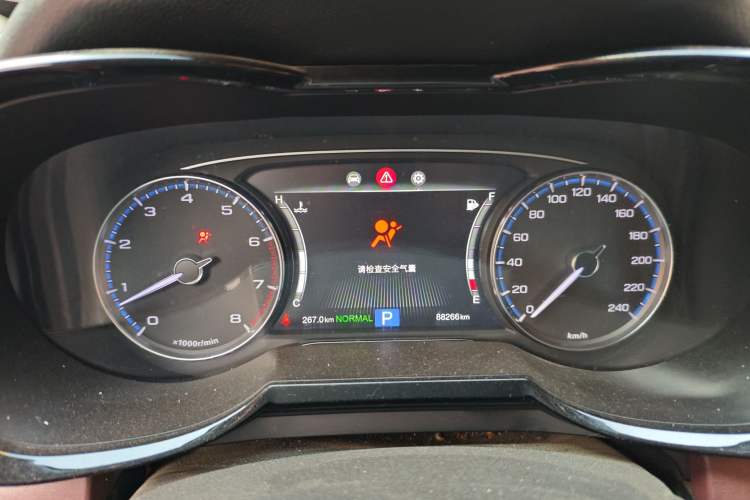 Used GAC Trumpchi GS8 2017 320T Two-Wheel Drive Luxury Edition (7 Seats)
