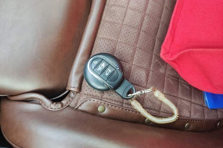 Used MINI MINI 2016 1.5T COOPER Five-Door Edition