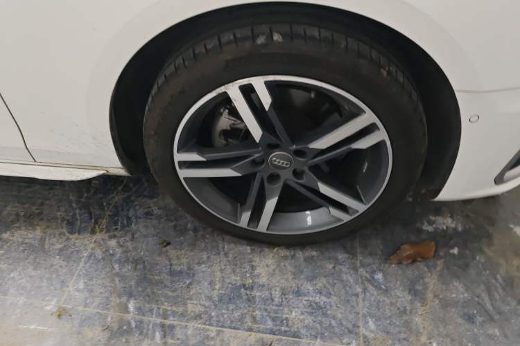 Used Audi A4L 2020 40 TFSI Luxury Dynamic Model
