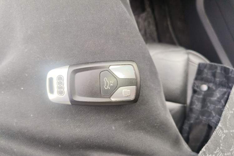 Used Audi A4L 2019 40 TFSI Fashion Edition China VI Emission Standard
