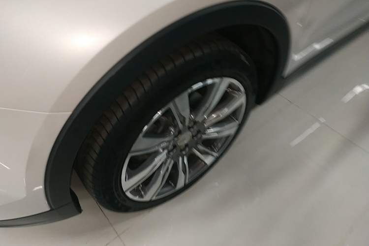 Used Cadillac XT4 2021 28T Four-Wheel Drive Platinum Edition