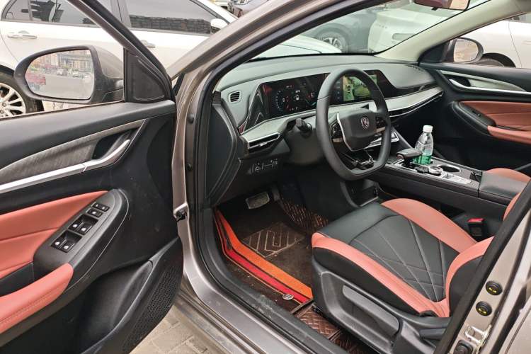 Used Changan Eado 2022 PLUS Blue Whale NE 1.4T GDI DCT Prestige Edition
