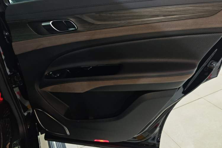 Used Ford Equator 2023 EcoBoost 225 Premier 7-Seater (2/2/3)
