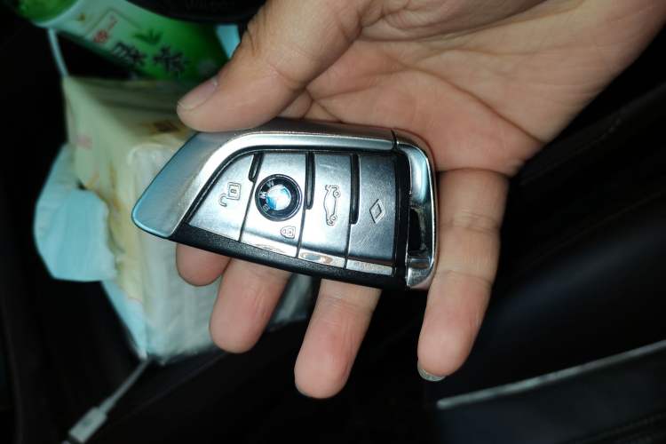 Used BMW 5 Series 2019 530Li Leading Model Luxury Package Vehicle Key