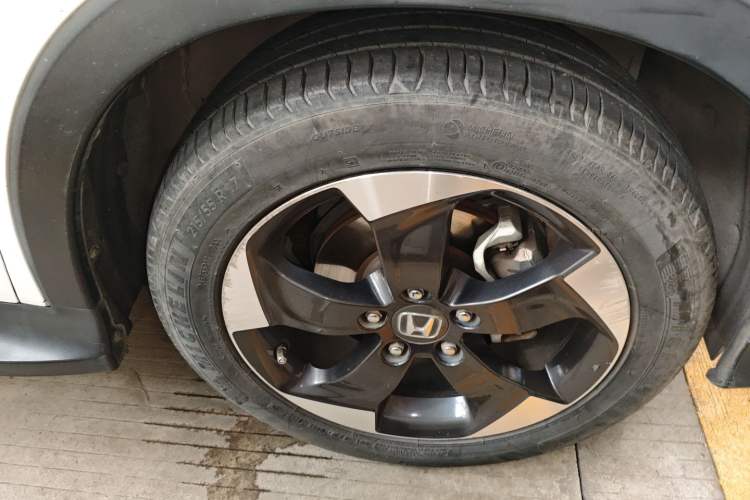 Used Honda Vezel 2017 1.8L CVT Front-Wheel Drive Pioneer Edition Right Front Wheel Hub