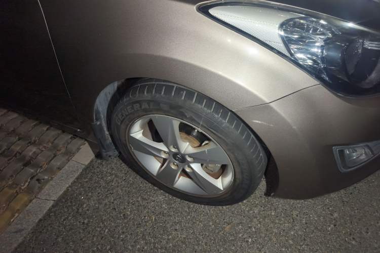 Used Hyundai Elantra (5th Generation / Langdong) 2012 1.6L Automatic Prestige Model
