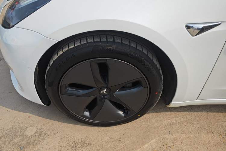 Used Tesla Model 3 2019 Long-Range All-Wheel-Drive Version