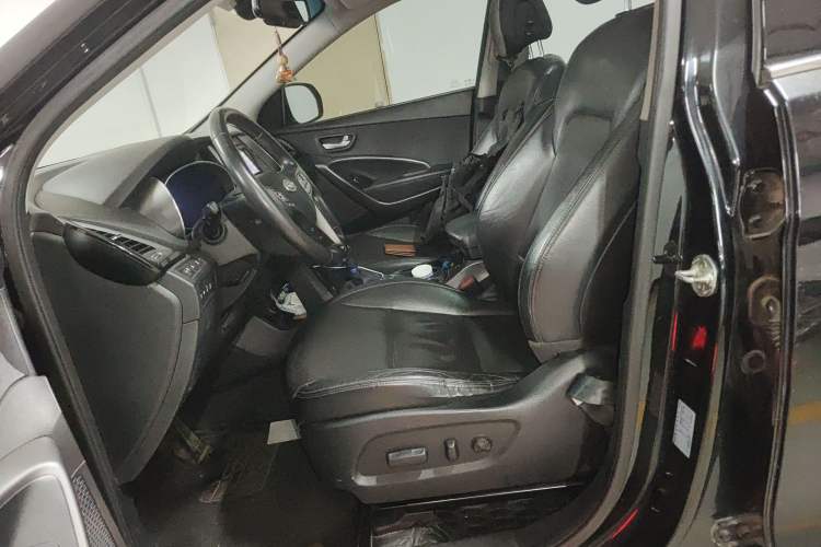 Used Hyundai Grand SantaFe 2013 2.2T 7-Seater Four-Wheel-Drive Flagship Edition Left Front Seat