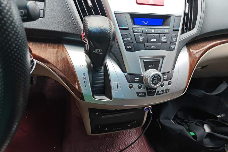 Used Honda Odyssey 2013 2.4L Elite Edition
