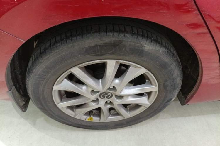 Used Mazda 3 Axela 2017 Sedan 1.5L Automatic Luxury Model Emission Standard China V Exterior 5