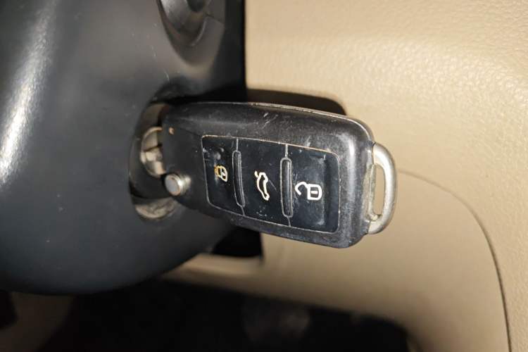 Used Volkswagen Bora 2014 1.6L Automatic Comfort Model Vehicle Key